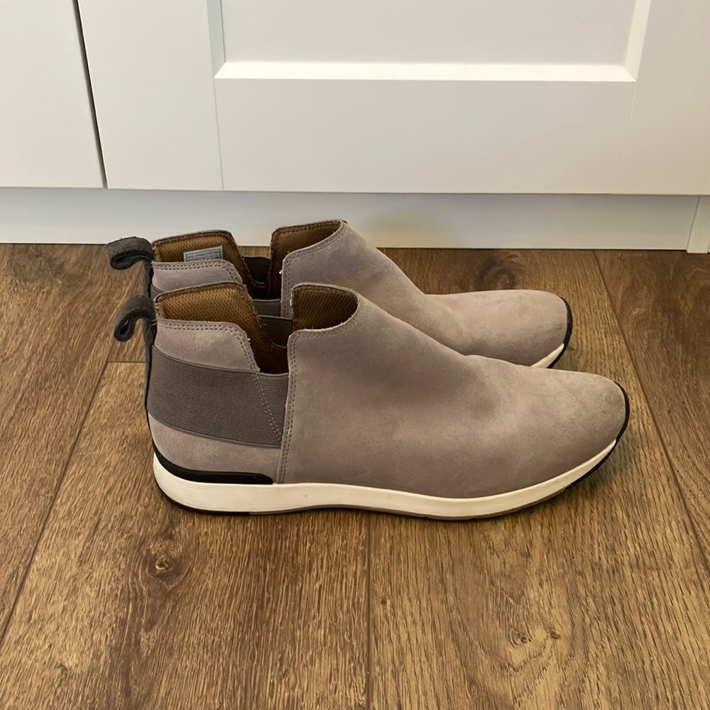 Vionic grey leather, ankle boots, size 11
